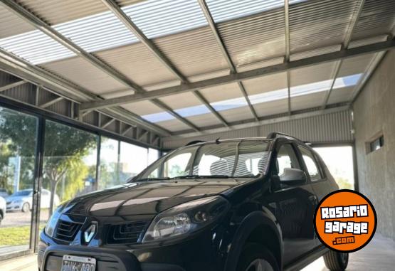 Autos - Renault SANDERO STEPWAY CONFORT 2010 Nafta 135000Km - En Venta