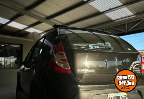 Autos - Renault SANDERO STEPWAY CONFORT 2010 Nafta 135000Km - En Venta