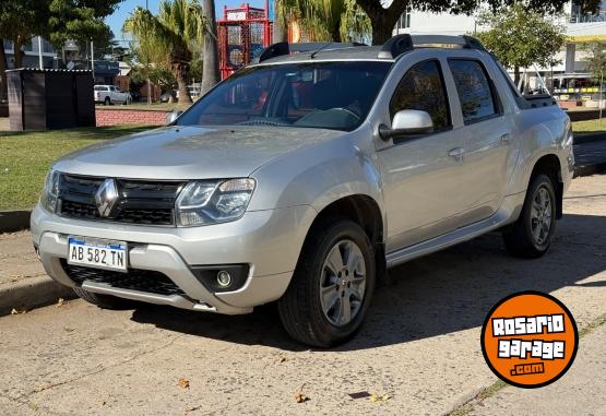 Camionetas - Renault OROCH PRIVILEGE 2017 Nafta 106000Km - En Venta