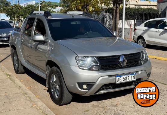 Camionetas - Renault OROCH PRIVILEGE 2017 Nafta 106000Km - En Venta