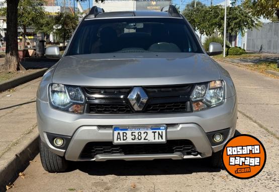 Camionetas - Renault OROCH PRIVILEGE 2017 Nafta 106000Km - En Venta