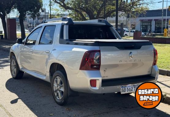 Camionetas - Renault OROCH PRIVILEGE 2017 Nafta 106000Km - En Venta