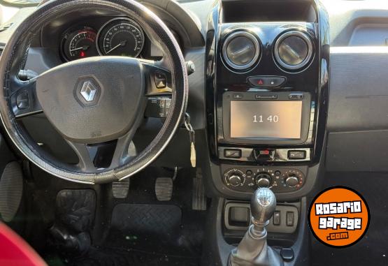 Camionetas - Renault OROCH PRIVILEGE 2017 Nafta 106000Km - En Venta