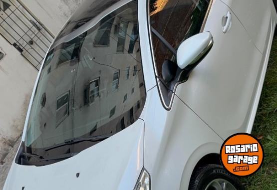 Autos - Peugeot 208 feline pack cuir 2015 Nafta 79000Km - En Venta