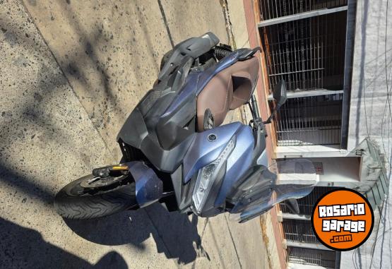 Motos - Voge Sr4 max pro 2024 Nafta 2500Km - En Venta