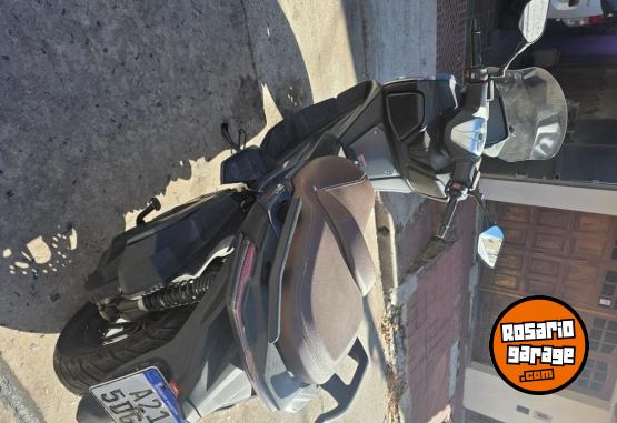Motos - Voge Sr4 max pro 2024 Nafta 2500Km - En Venta