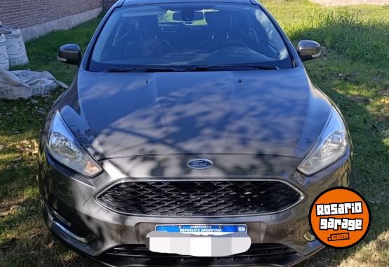 Autos - Ford Fucus SE PLUS 2016 Nafta 107300Km - En Venta