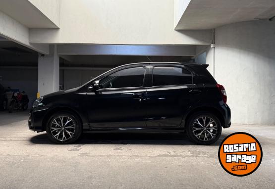 Autos - Toyota Etios XLS 2022 Nafta 24000Km - En Venta