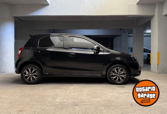 Autos - Toyota Etios XLS 2022 Nafta 24000Km - En Venta