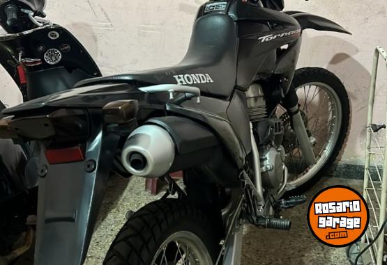 Motos - Honda tornado 2008 Nafta 14200Km - En Venta