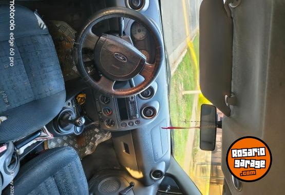 Autos - Ford Fiesta 2003 Nafta 220000Km - En Venta