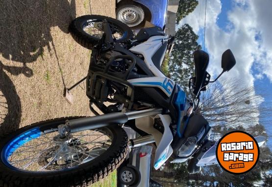 Motos - Voge 300 RALLY 2025 Nafta 3390Km - En Venta