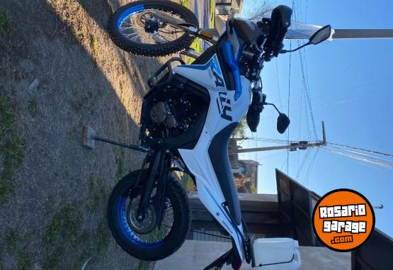 Motos - Voge 300 RALLY 2025 Nafta 3390Km - En Venta