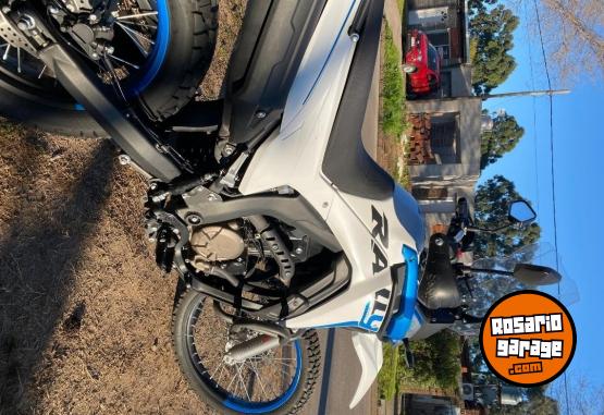 Motos - Voge 300 RALLY 2025 Nafta 3390Km - En Venta