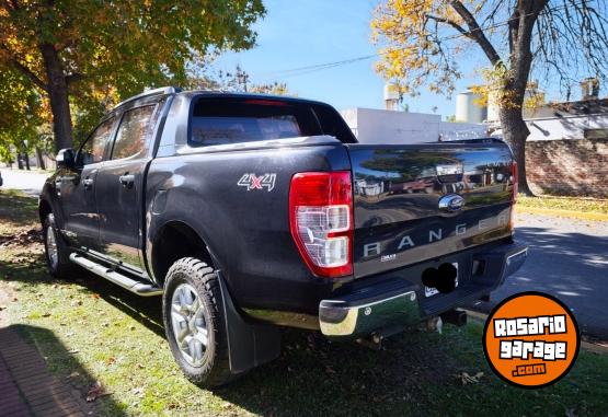 Camionetas - Ford Ranger Límited 3.2 4x4 2015 Diesel 161000Km - En Venta