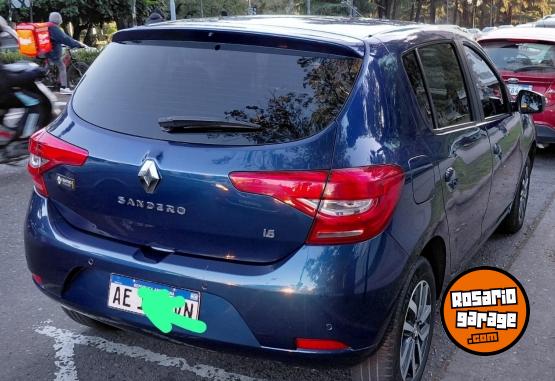 Autos - Renault Sandero Intensse 2020 Nafta 83500Km - En Venta