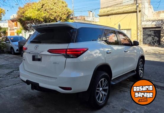 Camionetas - Toyota SW4 SRX 2016 Diesel  - En Venta