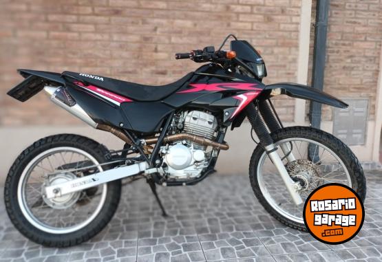 Motos - Honda Tornado 250 2018 Nafta 19000Km - En Venta