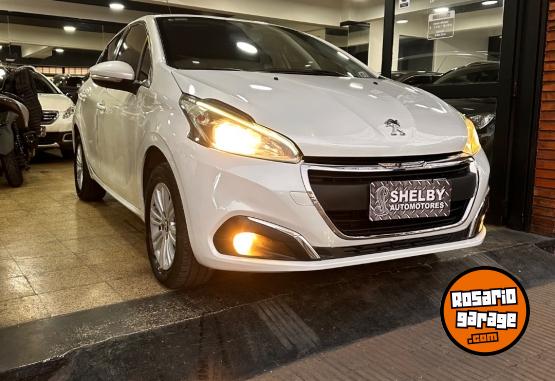Autos - Peugeot 208 2018 Nafta 70000Km - En Venta