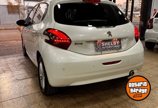 Autos - Peugeot 208 2018 Nafta 70000Km - En Venta