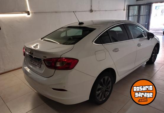 Autos - Chevrolet Cruze ltz+ 2017 Nafta 150000Km - En Venta