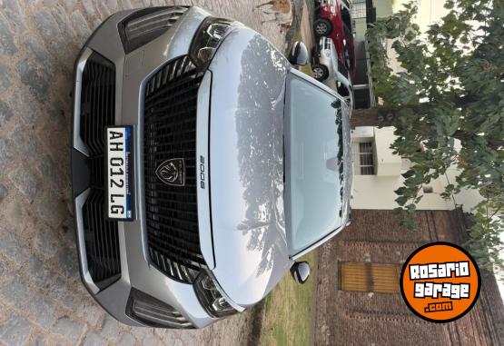 Autos - Peugeot 2008 2025 Nafta 27000Km - En Venta