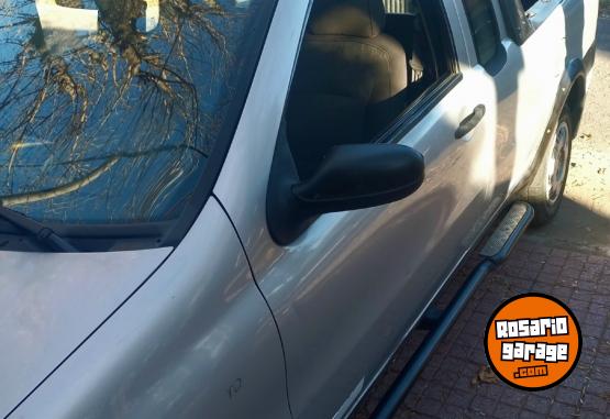 Camionetas - Fiat Strada Adventure 2008 Diesel 250000Km - En Venta