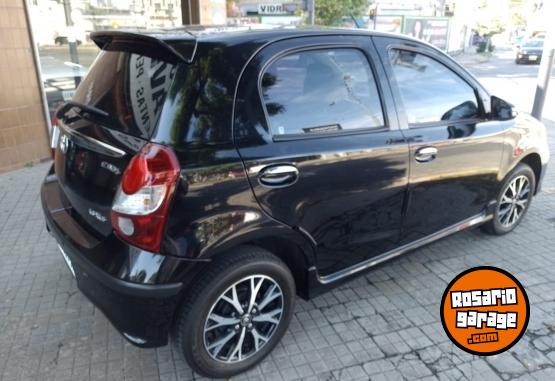 Autos - Toyota Etios 1.5 XLS 2022 Nafta 7800Km - En Venta
