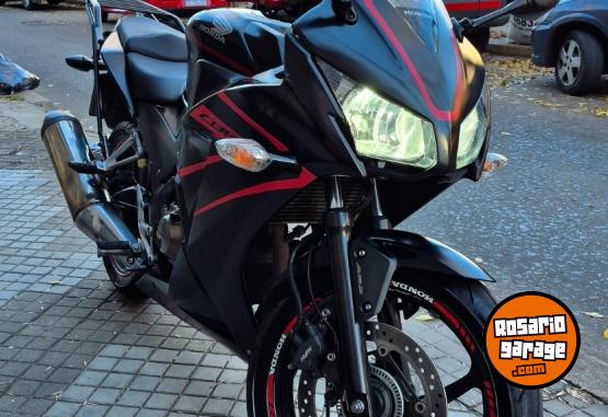 Motos - Honda CBR 300R 2018 Nafta 15300Km - En Venta