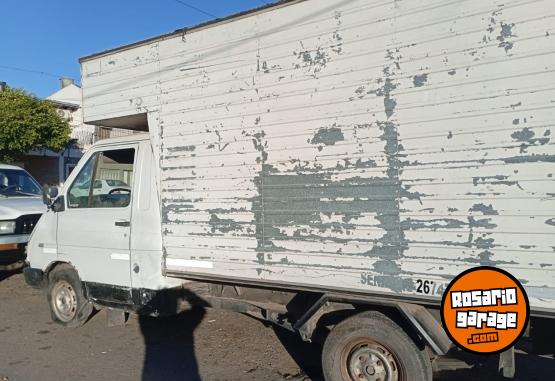 Utilitarios - Renault Rodeo 1992 Diesel 111111Km - En Venta