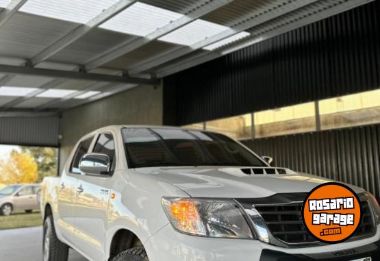 Autos - Toyota HILUX 2012 Diesel 198000Km - En Venta