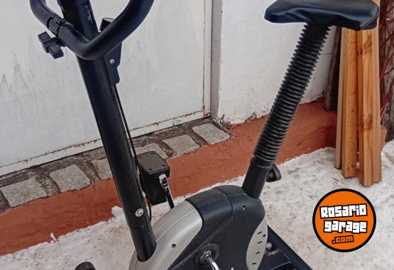 Deportes - BICICLETA FIJA - IMPECABLE - ZONA SUR - En Venta