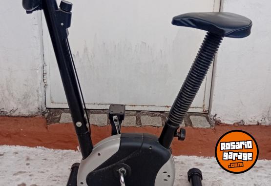 Deportes - BICICLETA FIJA - IMPECABLE - ZONA SUR - En Venta