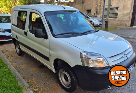 Utilitarios - Citroen Berlingo mixta 1ra mano p 2017 Diesel 155000Km - En Venta