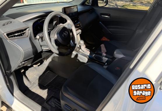 Autos - Toyota Corolla Cross GR 2023 Nafta 26500Km - En Venta