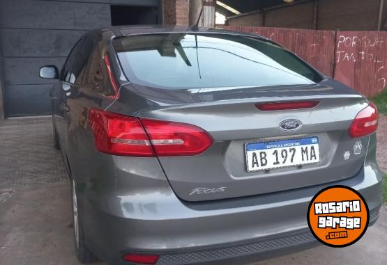 Autos - Ford Focus 1.6 2017 Nafta 230000Km - En Venta
