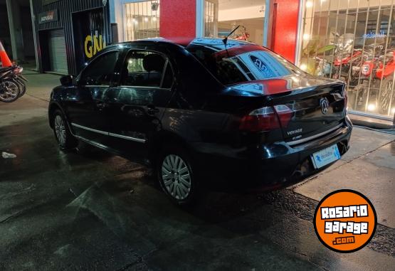 Autos - Volkswagen VOYAGE 2017 Nafta 120000Km - En Venta