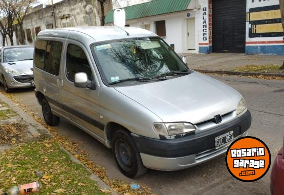 Utilitarios - Peugeot 2008 2008 Diesel 265000Km - En Venta