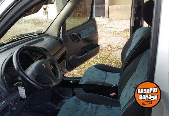Utilitarios - Peugeot 2008 2008 Diesel 265000Km - En Venta