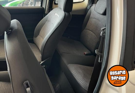 Camionetas - Fiat Strada Adventure 2011 Nafta  - En Venta