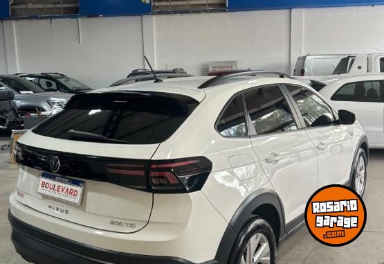 Autos - Volkswagen Nivus 2023 Nafta 18000Km - En Venta