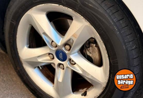 Autos - Ford Focus Style 1.6 con gnc 2012 Nafta 160000Km - En Venta