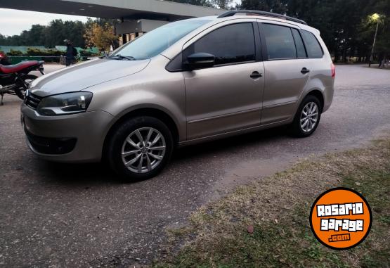 Autos - Volkswagen SURAN 2013 Nafta 170000Km - En Venta