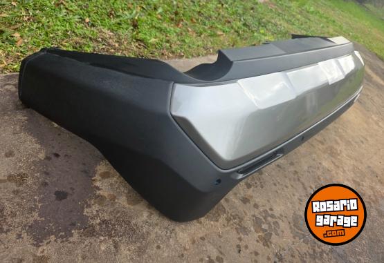 Accesorios para Autos - PARAGOLPE TRASERO Y BAGUETA TOYOTA RAV LIMITED 2026 - En Venta