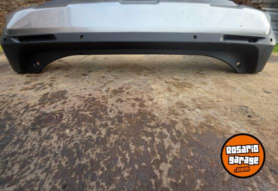 Accesorios para Autos - PARAGOLPE TRASERO Y BAGUETA TOYOTA RAV LIMITED 2026 - En Venta
