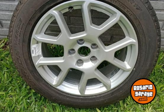 Accesorios para Autos - LLANTA Y CUBIERTA JEEP RENEGADE SIN RODAR - En Venta