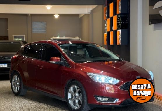 Autos - Ford FOCUS III SE PLUS 2017 Nafta 101000Km - En Venta