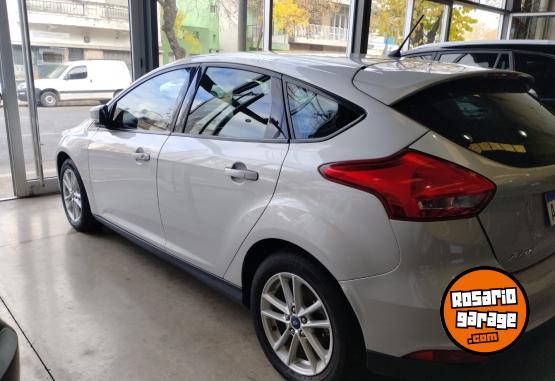 Autos - Ford Focus 2.0 caja manual 2016 Nafta 120000Km - En Venta