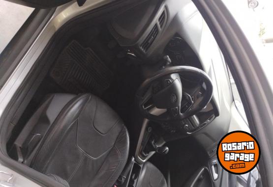 Autos - Ford Focus 2.0 caja manual 2016 Nafta 120000Km - En Venta