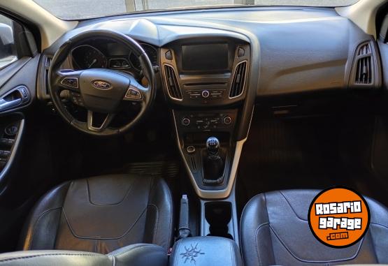 Autos - Ford Focus 2016 Nafta 122000Km - En Venta